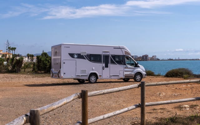 Location - Camping-car Profilé - null - #95064