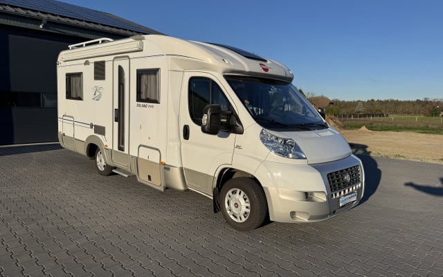 Location - Camping-car Profilé - null - #93291