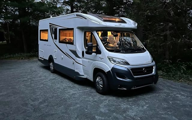 Rental - Low profile motorhome - null - #99010