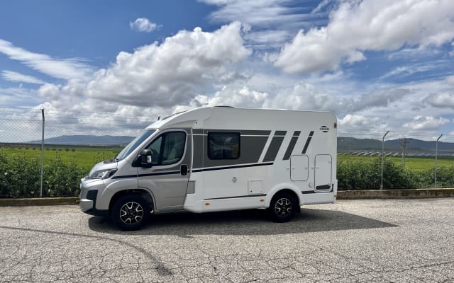 Alquiler - Autocaravana Perfilada - null - #7193