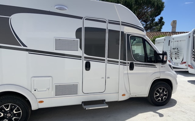Alquiler - Autocaravana Perfilada - null - #7191