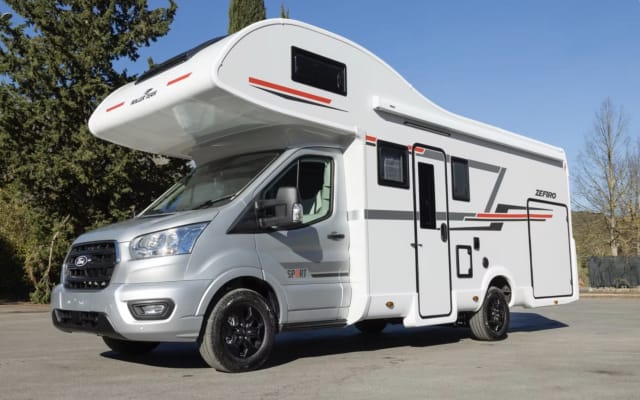 Vermietung - Teilintegriertes Wohnmobil - null - #93070