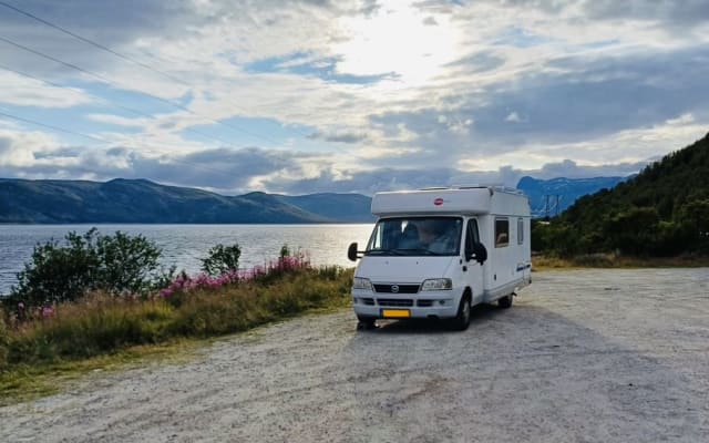Lloguer - Autocaravana Perfilada - null - #98900