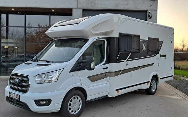 Alquiler - Autocaravana Perfilada - null - #40211