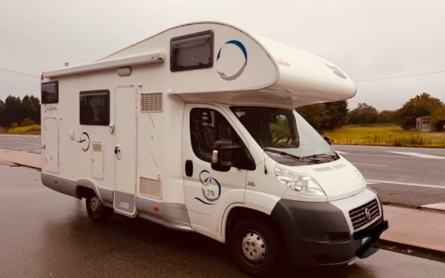 Boeking - Alkoof camper - null - #96659