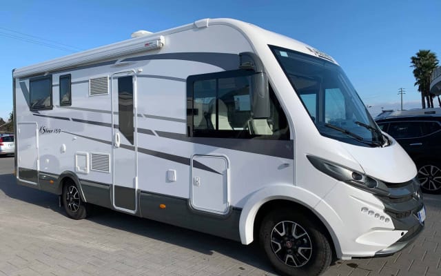 Alquiler - Autocaravana integral - null - #93756