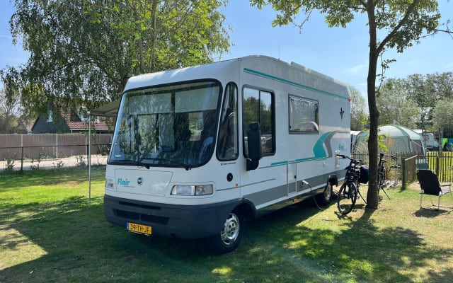 Location - Camping-car Intégral - null - #78539