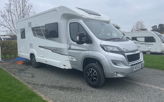 Rental - Low profile motorhome - null - #92796