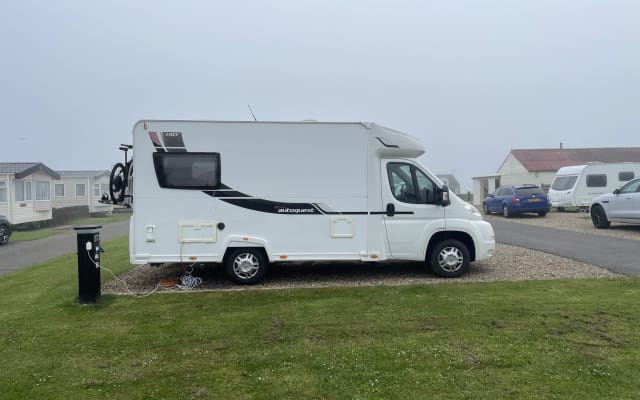 Lloguer - Autocaravana integral - null - #98207