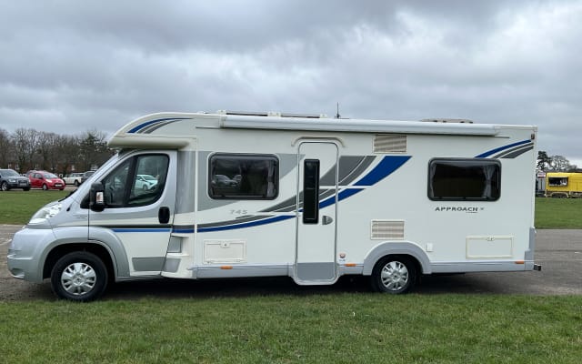 Rental - Low profile motorhome - null - #69419