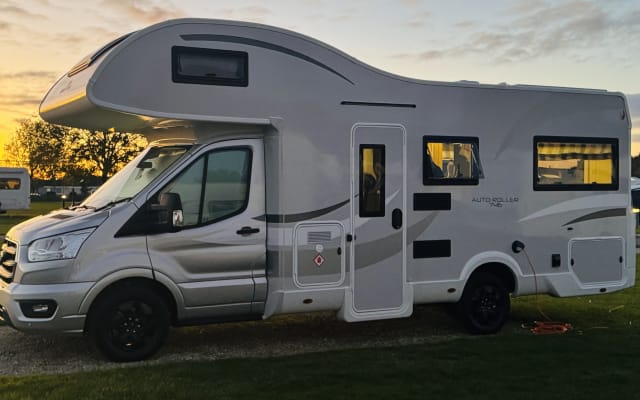 Rental - Coachbuilt motorhome - null - #92638