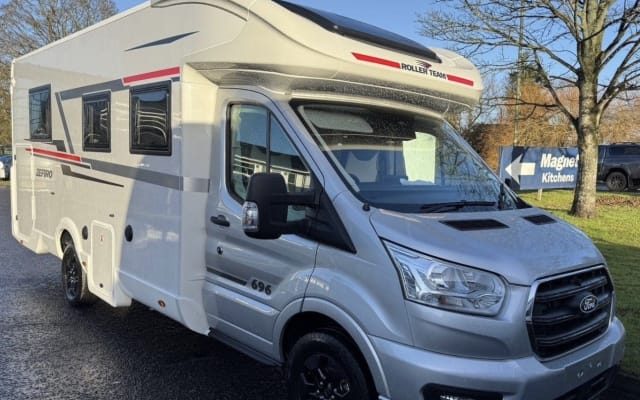 Rental - Low profile motorhome - null - #92184