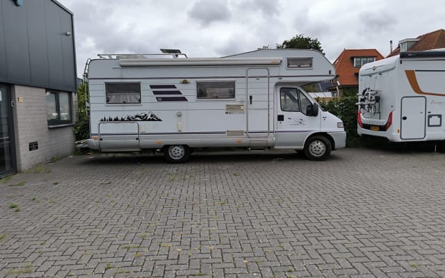 Boeking - Alkoof camper - null - #98534