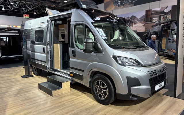 Location - Fourgon aménagé - null - #24551