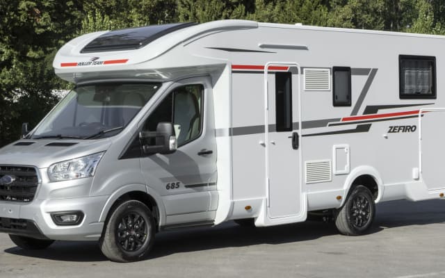 Rental - Low profile motorhome - null - #90207