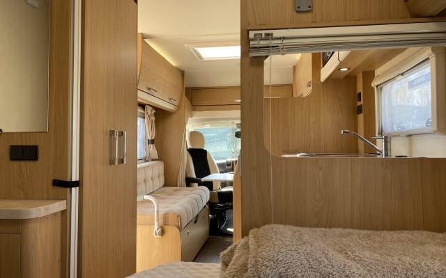 Rental - Low profile motorhome - null - #87941