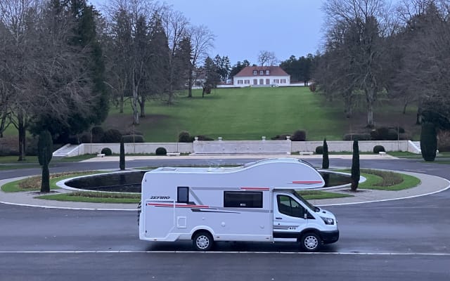 Rental - Coachbuilt motorhome - null - #86827