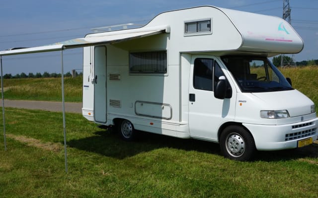 Boeking - Alkoof camper - null - #94150