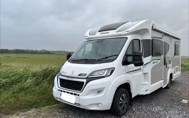 Rental - Low profile motorhome - null - #96788