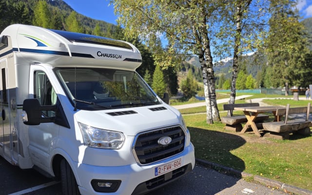 Rental - Low profile motorhome - null - #80769