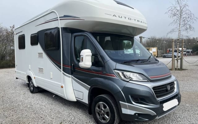 Rental - Coachbuilt motorhome - null - #97267