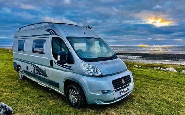 Rental - Low profile motorhome - null - #93527