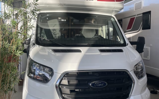Hire - Low profile motorhome - null - #46514