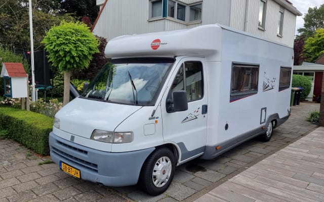 Alquiler - Autocaravana Perfilada - null - #44087