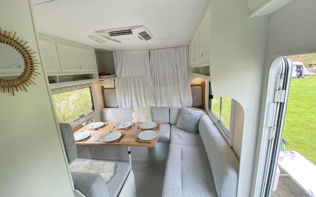 Boeking - Alkoof camper - null - #26521