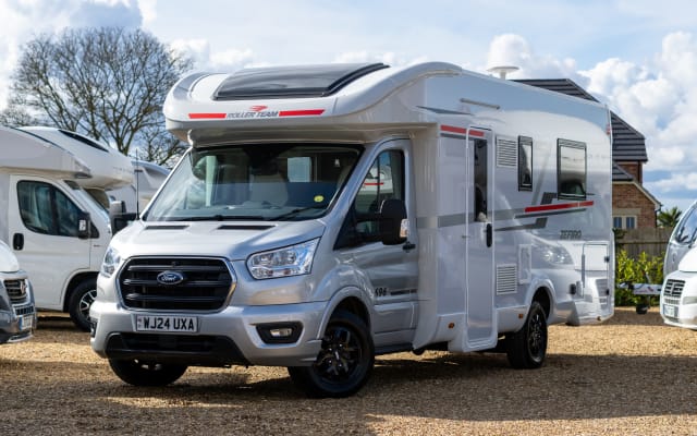 Rental - Low profile motorhome - null - #87721