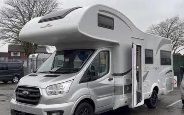 Rental - Coachbuilt motorhome - null - #95237