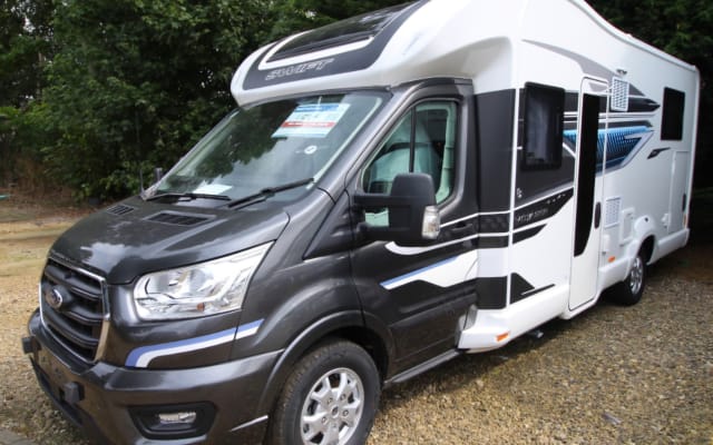Rental - Low profile motorhome - null - #95349