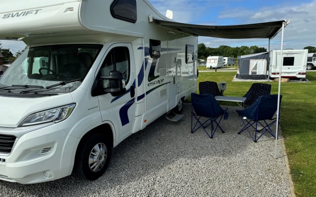 Rental - Coachbuilt motorhome - null - #64546