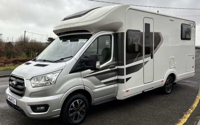 Rental - Low profile motorhome - null - #86123