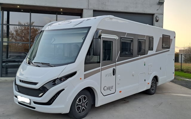 Location - Camping-car Intégral - null - #28813