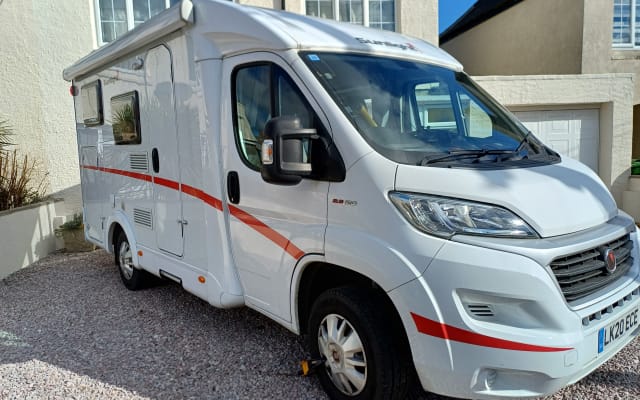 Rental - Low profile motorhome - null - #93901
