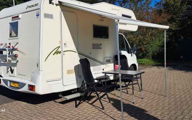 Boeking - Alkoof camper - null - #92578