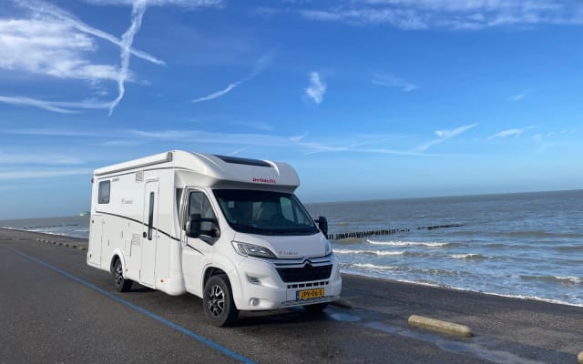 Location - Camping-car Profilé - null - #93322