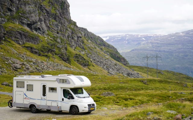Location - Camping-car Profilé - null - #97385