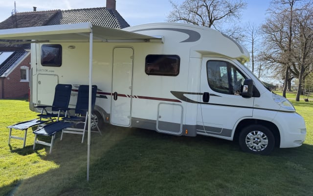 Boeking - Half-integraal camper - null - #94903