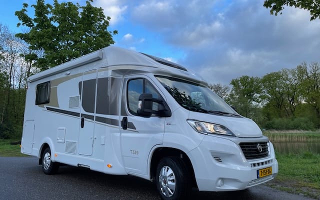 Alquiler - Autocaravana Perfilada - null - #89496