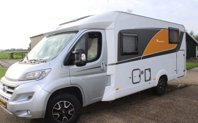 Boeking - Half-integraal camper - null - #92755