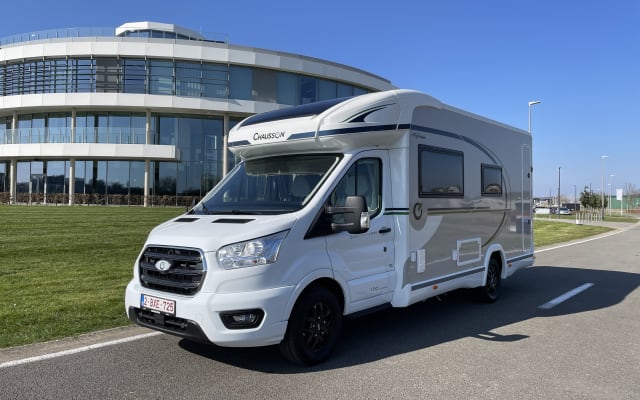Rental - Low profile motorhome - null - #23356