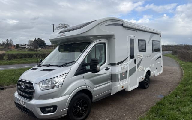 Rental - Low profile motorhome - null - #94729