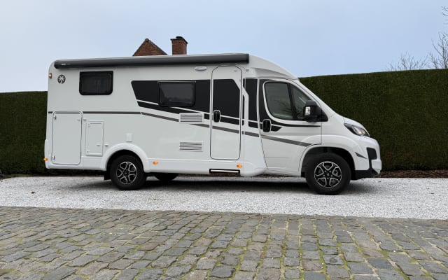 Vermietung - Teilintegriertes Wohnmobil - null - #81494