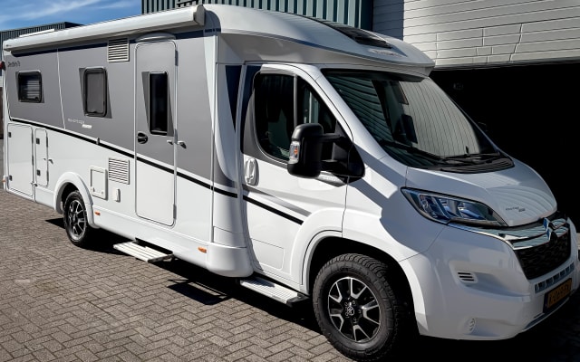 Location - Camping-car Profilé - null - #99025