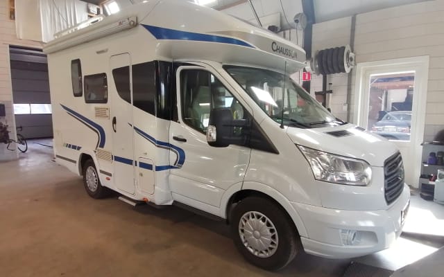 Location - Camping-car Profilé - null - #76980