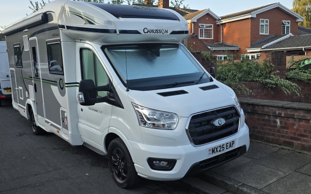 Rental - Low profile motorhome - null - #91034