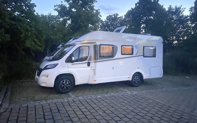 Location - Camping-car Profilé - null - #87958