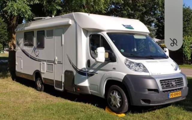 Boeking - Half-integraal camper - null - #63357